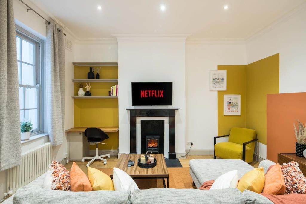 Superb Retreat Central Next Tube Apartment ลอนดอน ภายนอก รูปภาพ