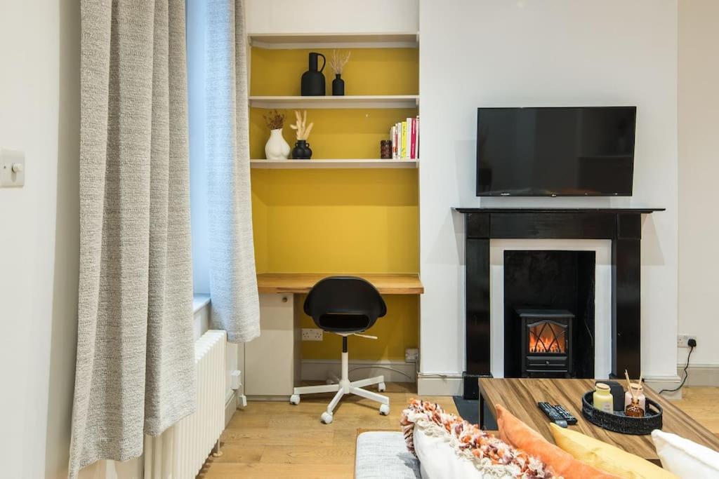 Superb Retreat Central Next Tube Apartment ลอนดอน ภายนอก รูปภาพ